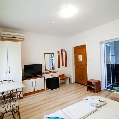 Zara סטרה זגורה